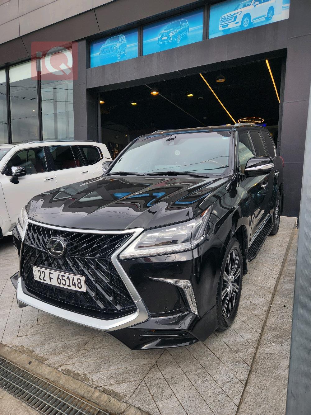 Lexus LX